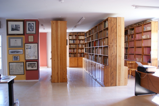Charamoglios Library, Guinness book of records | Lefkada Slow Guide