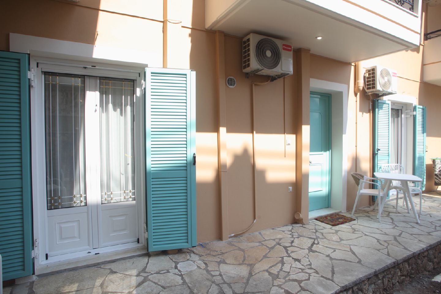Apartment 4