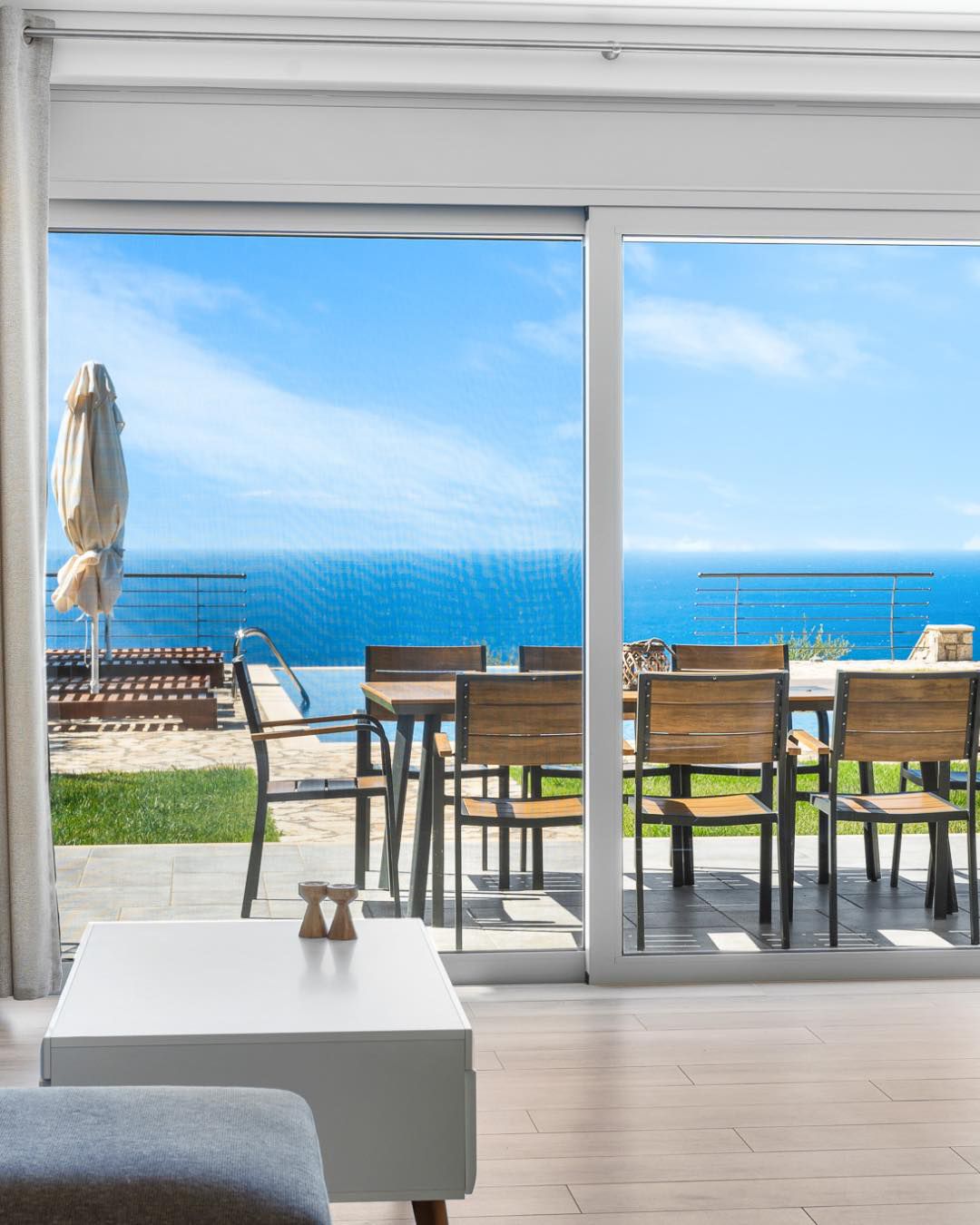 Vento Villas: A haven of elegance, just you, your pool, and endless sea views.