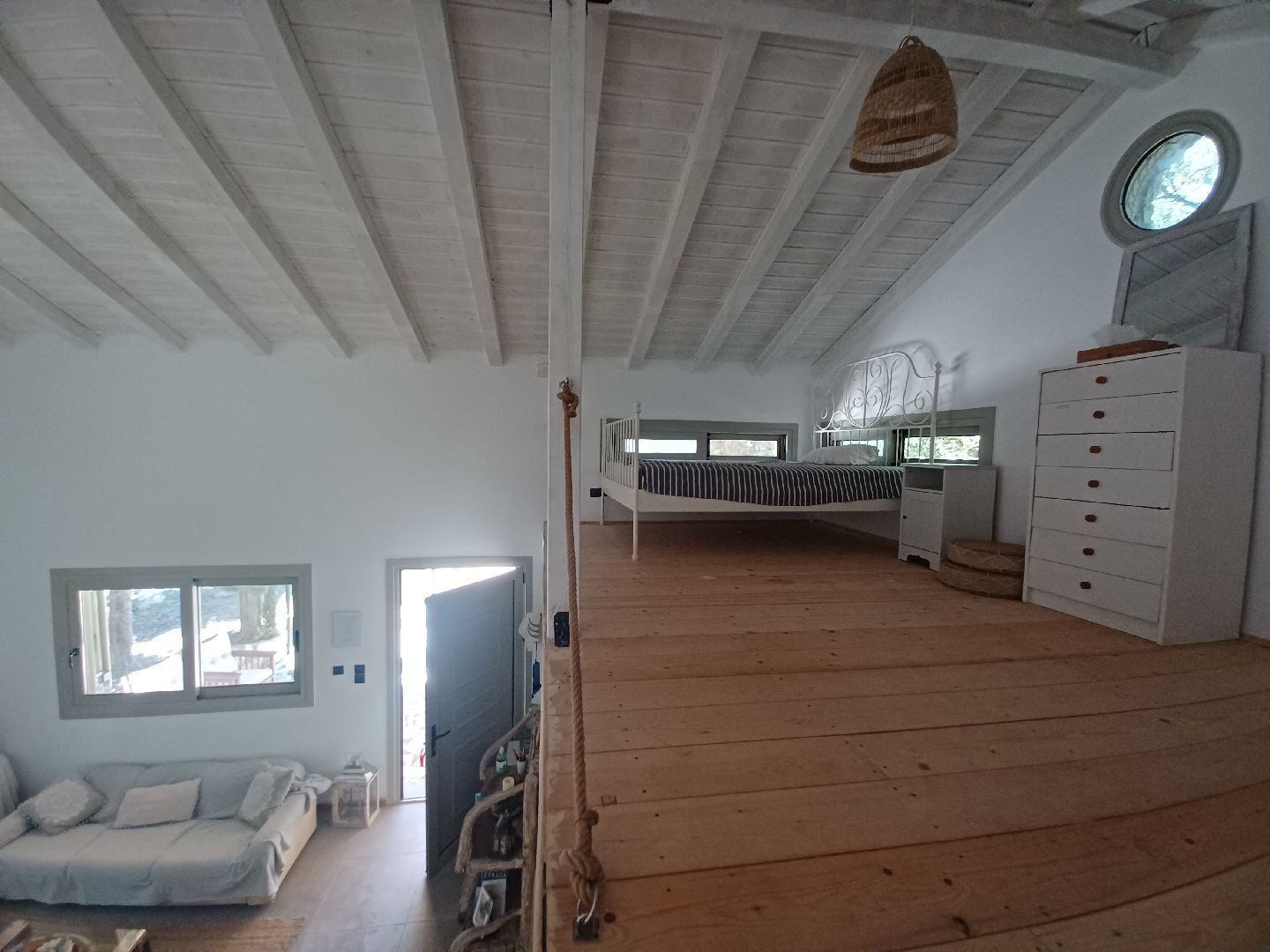 attic double bed