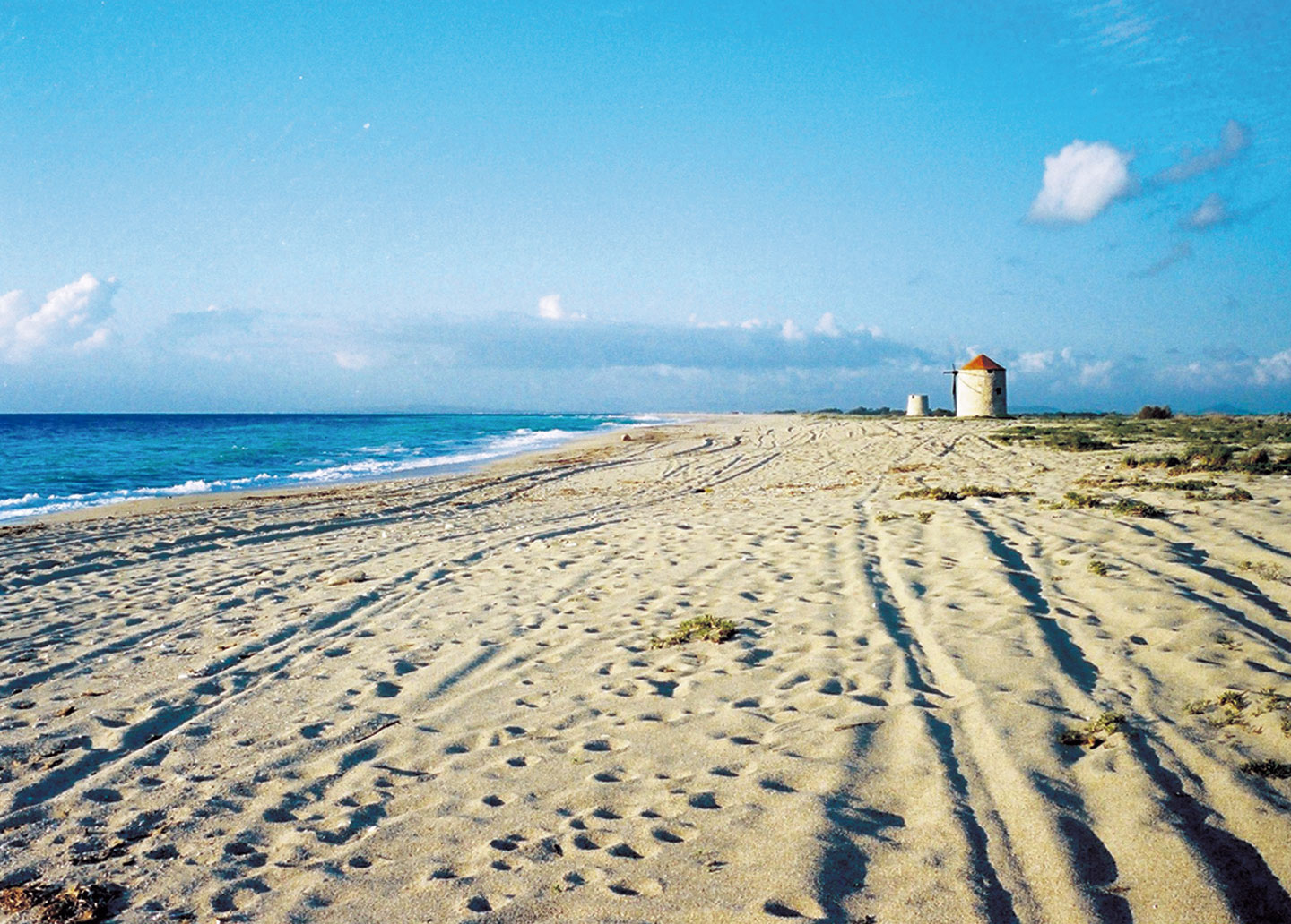 Παραλία των Μύλων στη Λευκάδα | Ιδανική για kite surf | Lefkada Slow Guide