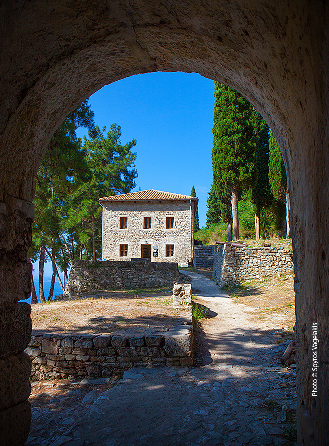 Sightseeing | The castle of Parga | Epirus riviera