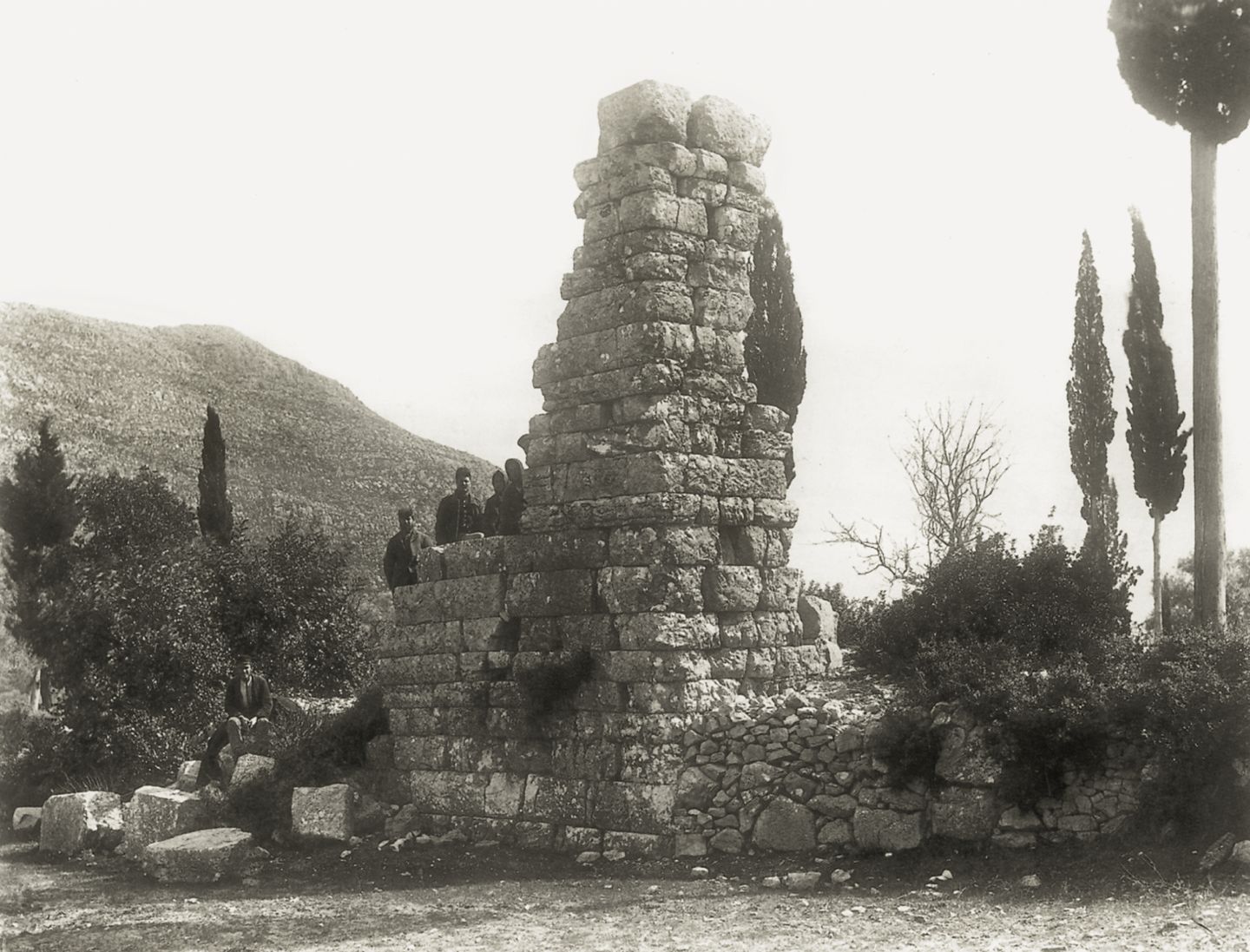 Αξιοθέατα Λευκάδας | Αρχαία Αγροικία, πύργος κοντά στο Πυργί